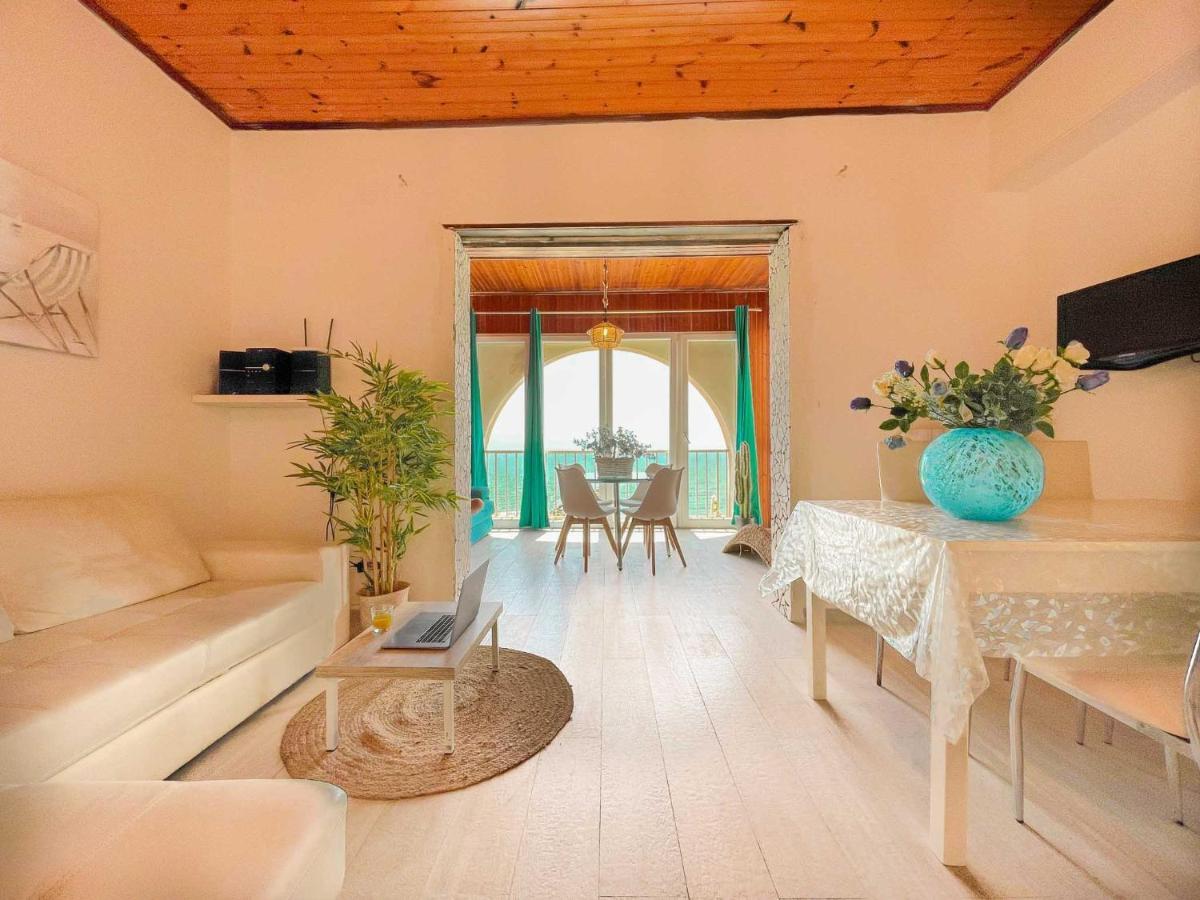 Athena Sea Front Apartment, Parking & Pool Lago Patria Extérieur photo