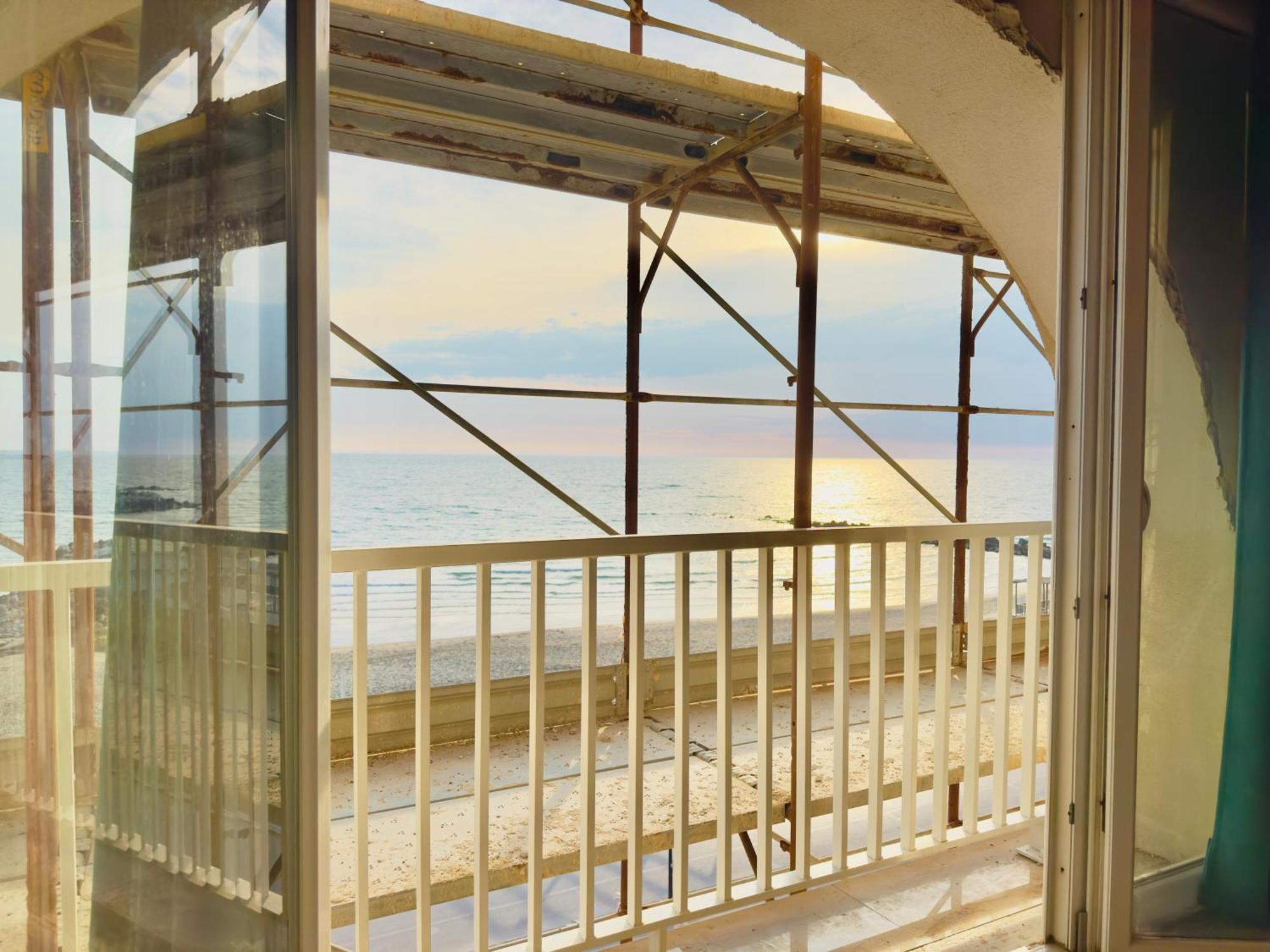 Athena Sea Front Apartment, Parking & Pool Lago Patria Extérieur photo